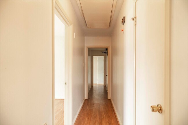Building Photo - 8819 Hazen St