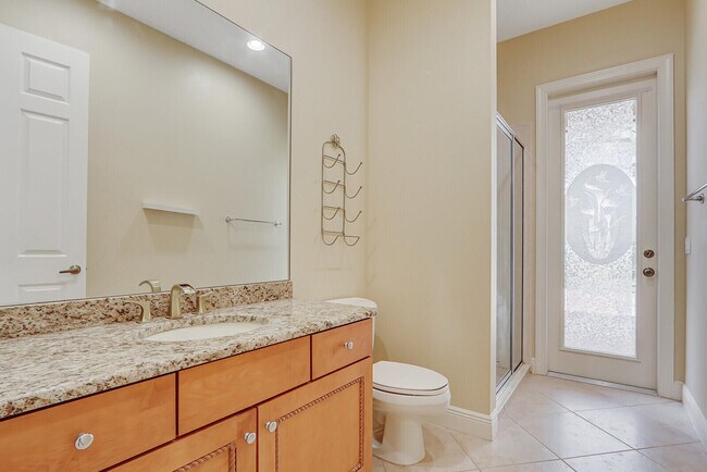 Building Photo - 9400 Briarcliff Trace