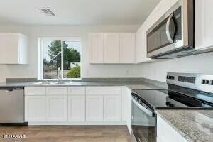 Building Photo - 20526 E Cedar Canyon Dr