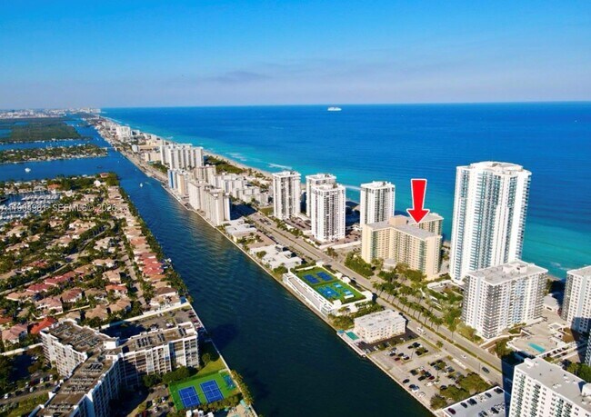 Building Photo - 2501 S Ocean Dr