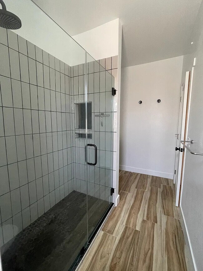 Building Photo - 17161 Alva Rd