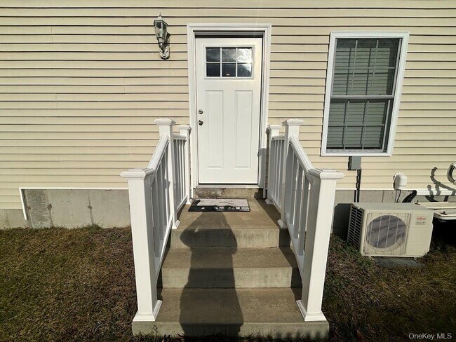 Primary Photo - 23 Wellington Rd