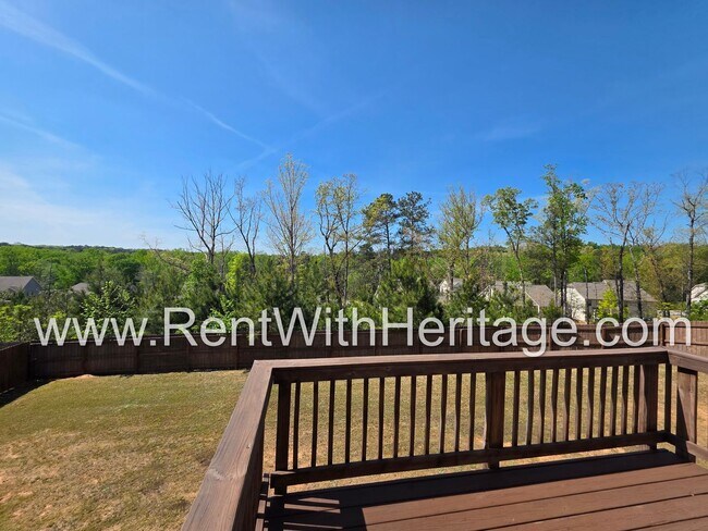 Building Photo - ABSOLUTELY BEAUTIFUL 5 BEDROOM/ 4.5 BATH HOME YOU DONT WANT TO MISS.