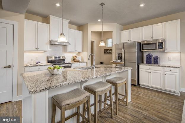Building Photo - 208 Braeburn Dr