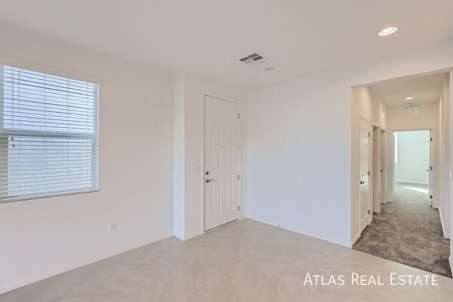 Building Photo - 4048 N Atoll Reefs St