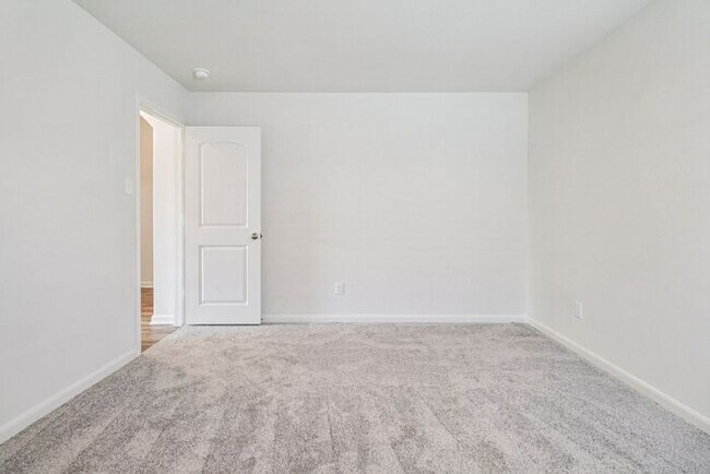 Building Photo - 309 Abram Ave