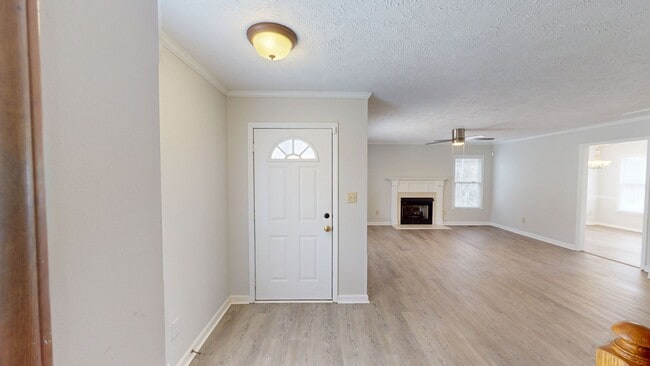 Building Photo - Updated 4 Bedroom w/ Privacy Fence in Jack Britt School District!