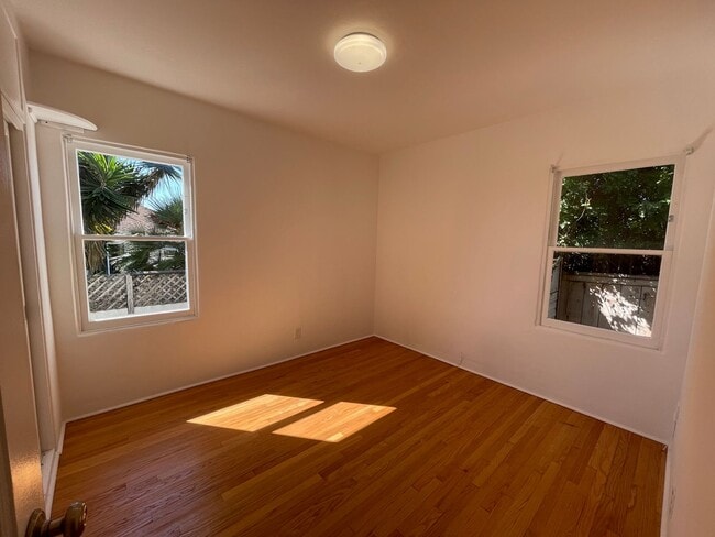 Building Photo - 3538 State St