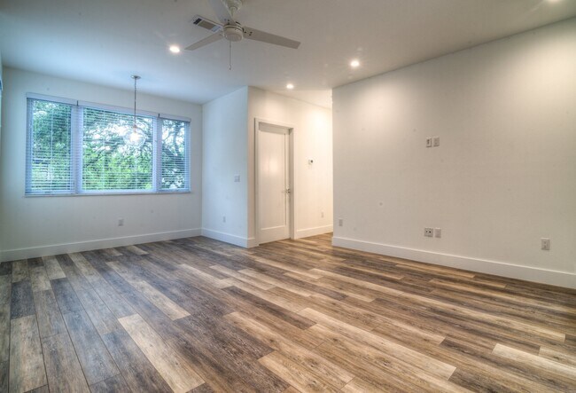 Building Photo - 3111 Walling Dr