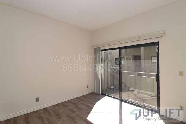 Building Photo - 5170 Clairemont Mesa Blvd