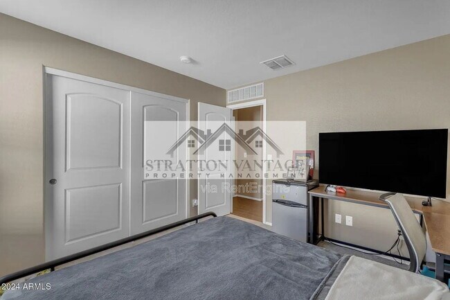 Building Photo - 27406 172nd Ave