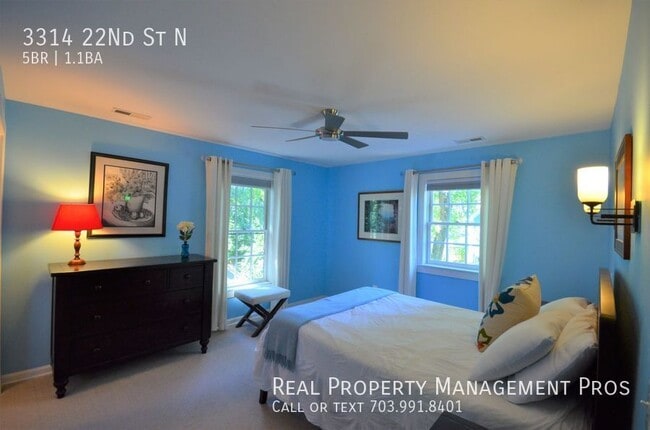 Building Photo - 3314 22nd St N