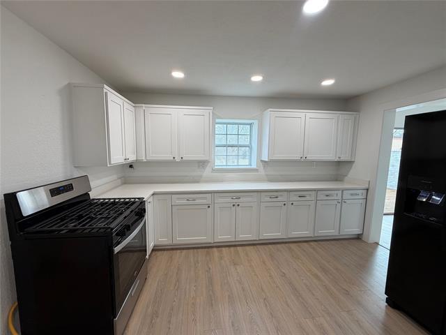 Building Photo - 1010 Vine St