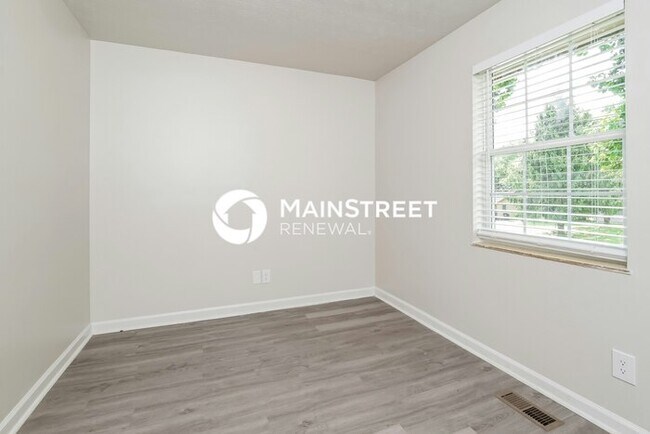 Building Photo - 3 Bedroom Pet-Friendly Home in SEYMOUR, TN...