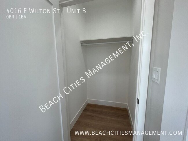 Building Photo - 4016 E Wilton St