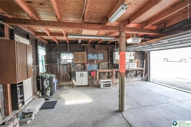 Building Photo - 637 Lehigh Ave