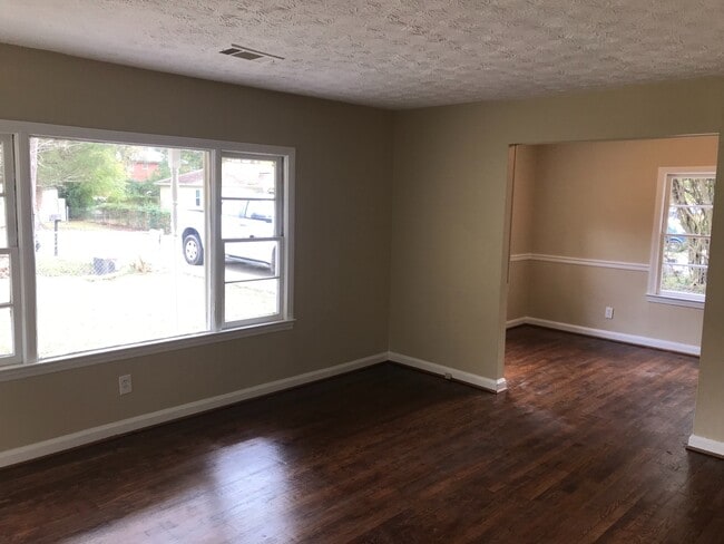 Building Photo - **UPCOMING**3 or 4 Bedroom / 1.5 Bathroom Home for Rent in Columbus, GA