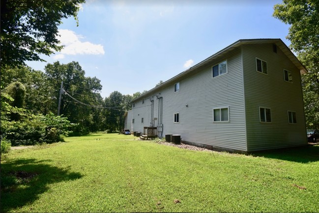 Building Photo - 100 Fox Ridge Rd