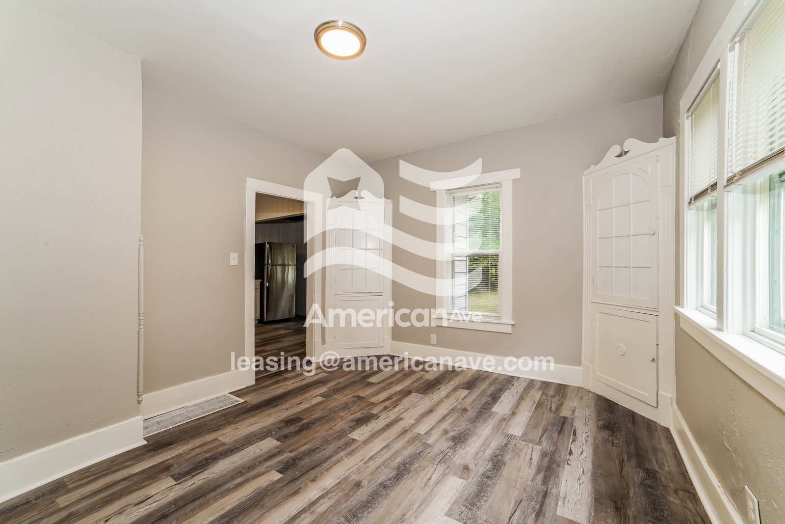 Building Photo - 2140 N Maryland Ave