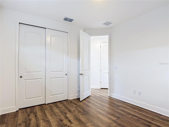 Building Photo - 5183 Buttonsage Dr