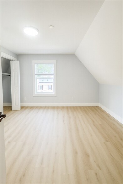 Building Photo - 250 Norwell St