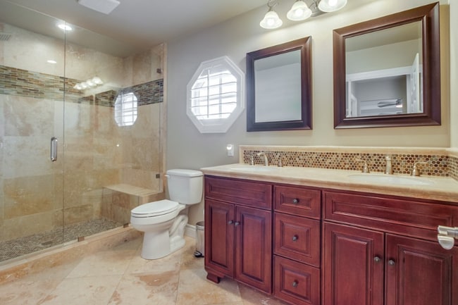 Building Photo - 6711 Blue Point Dr