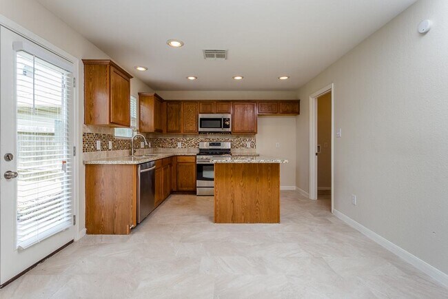 Building Photo - 8438 Resada Park Ln