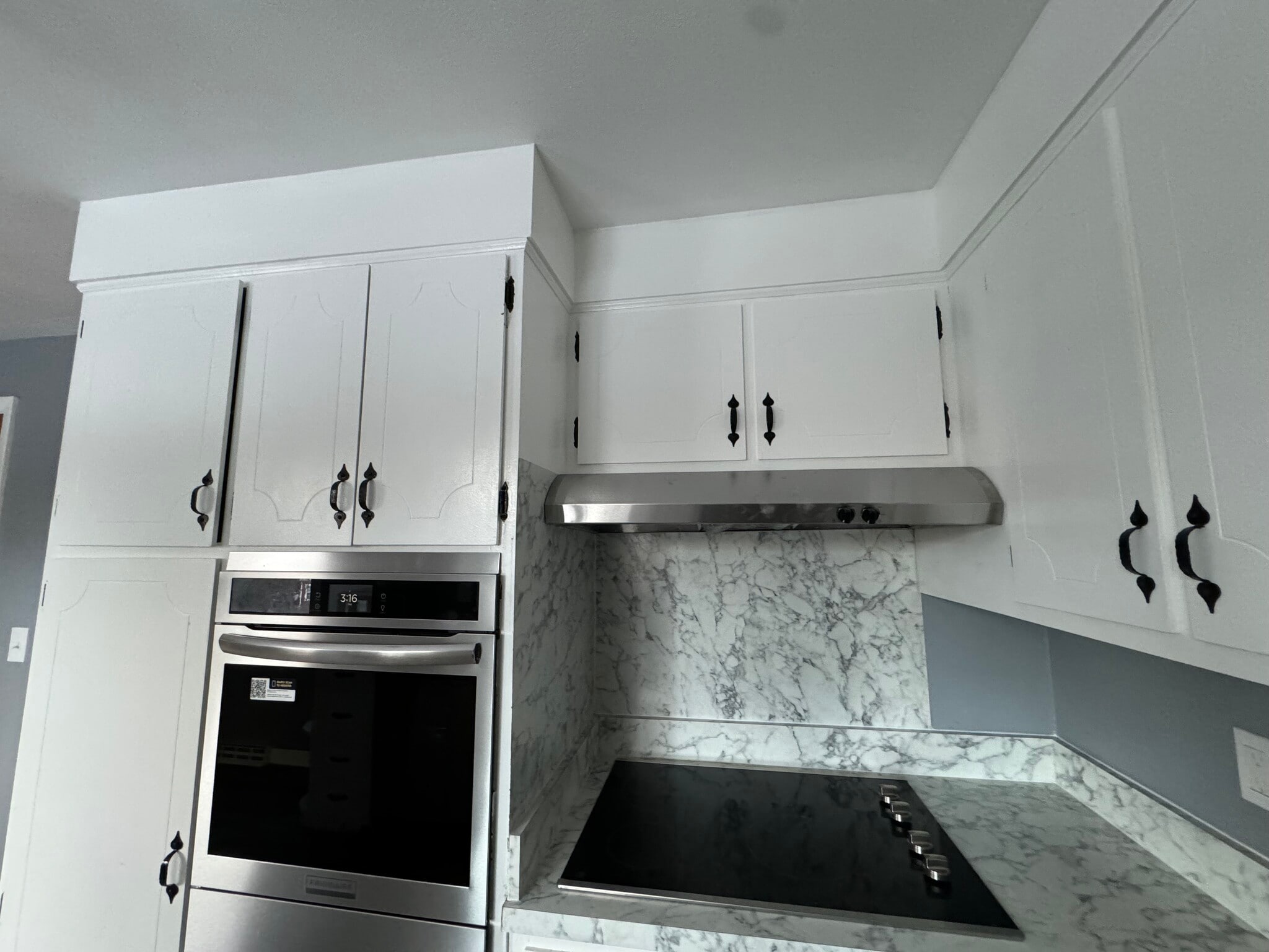 Kitchen - 206 Longmeadow Dr
