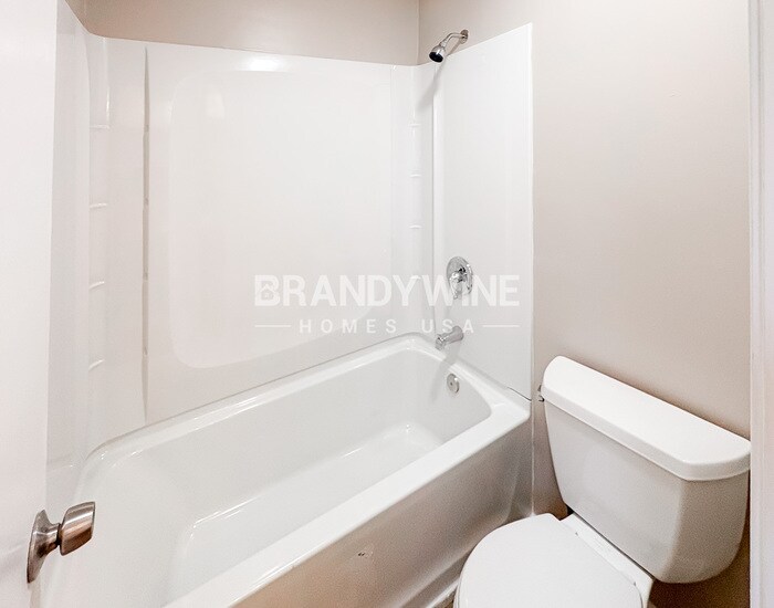 Building Photo - 11525 Birch Forest Cir E