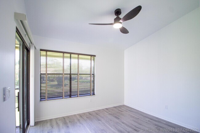 Building Photo - 13055 Albright Ct