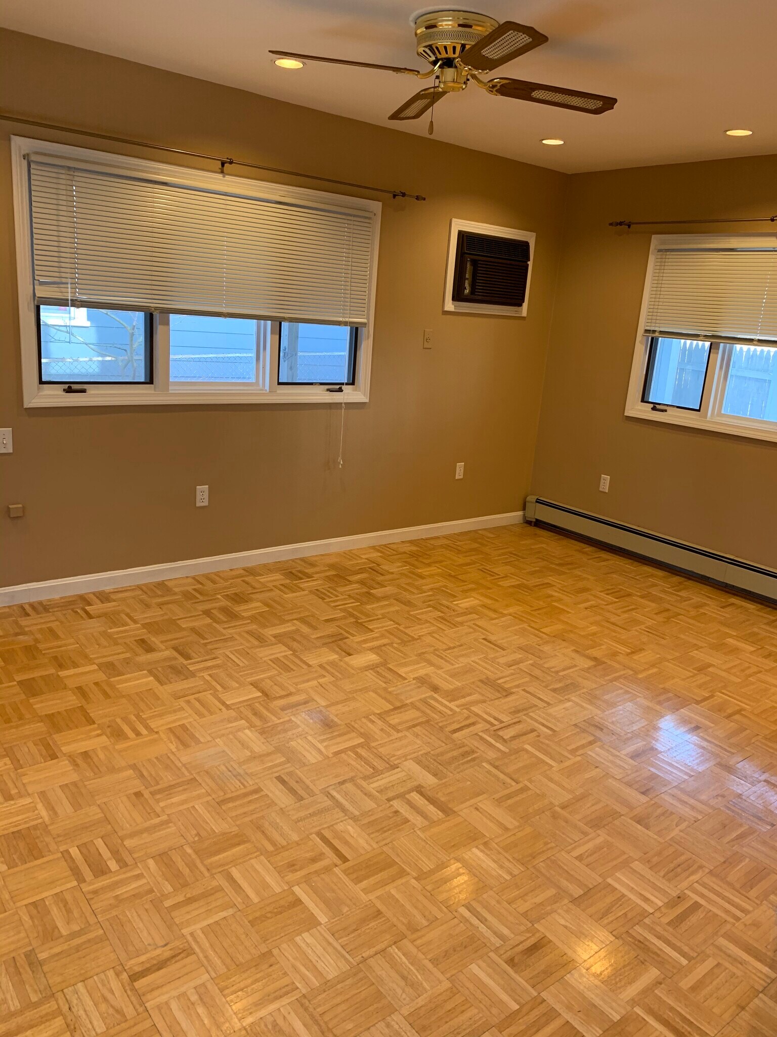 Building Photo - 6 Eliot St