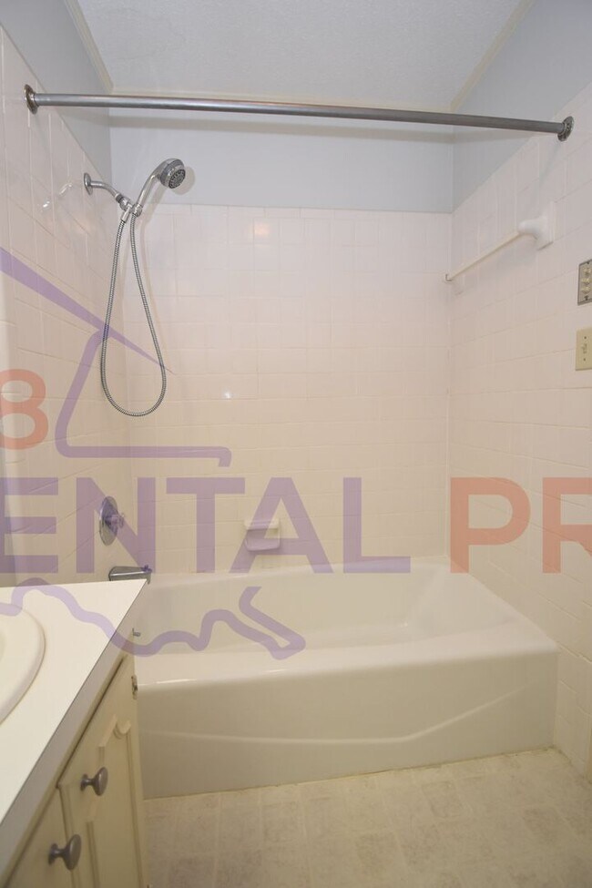 Building Photo - 2 Bedroom, 2 Bath Unit in Ruston