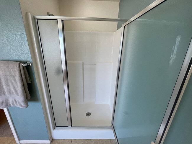 Building Photo - 3906 Fabianna Dr