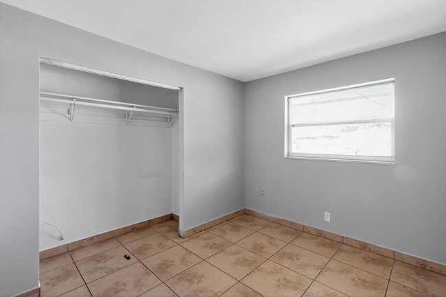 Building Photo - 4810 NW 19th St