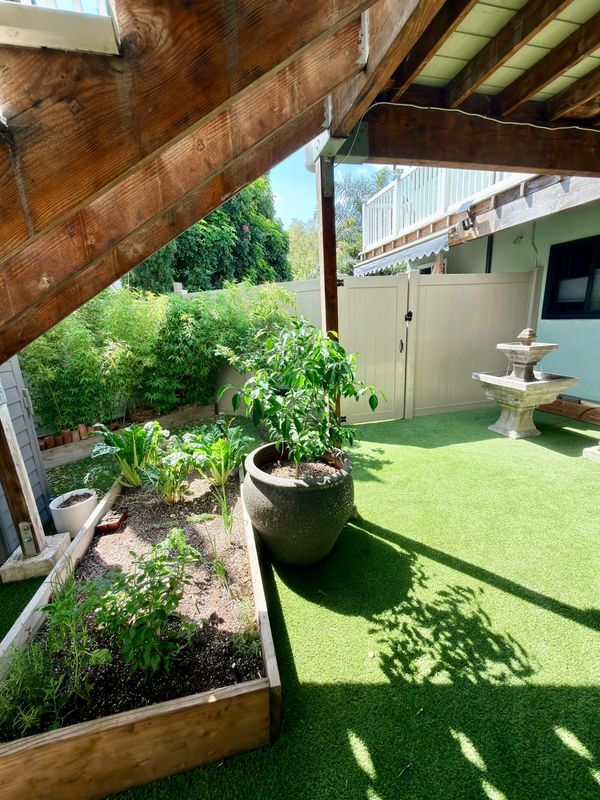 Building Photo - 1048 4th St