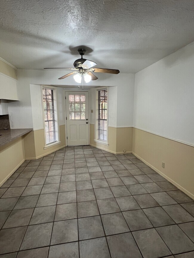 Building Photo - 3209 Hastings Crossing Rd