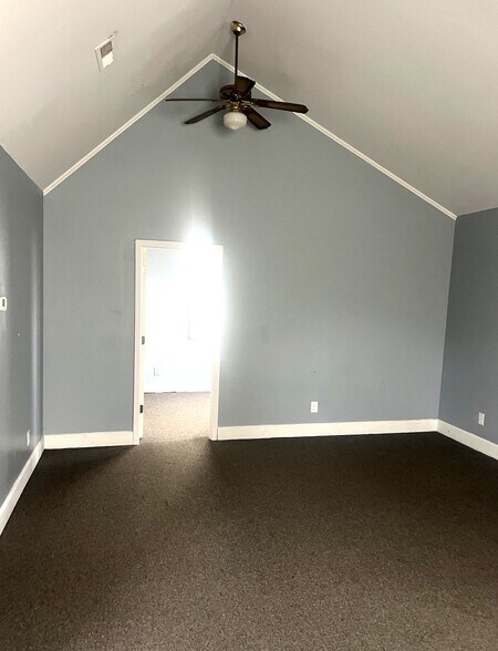 Building Photo - 4703 Potter Rd