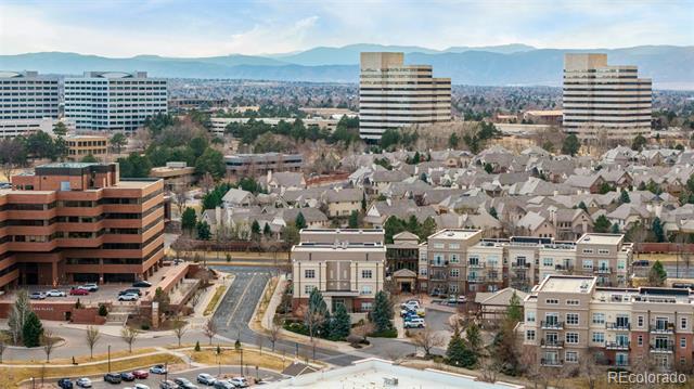 Building Photo - 5677 S Park Pl