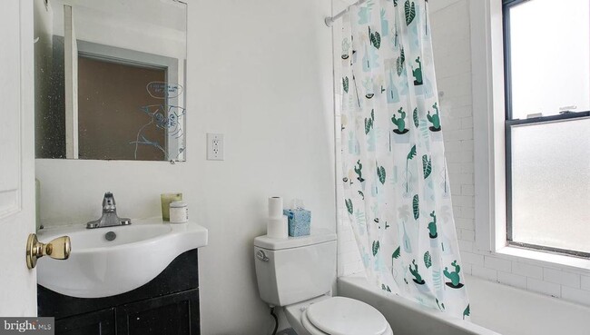 Building Photo - 1902 N 17th St