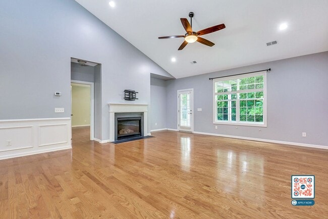 Building Photo - Pet-Friendly Home in Shell Hall – Availabl...