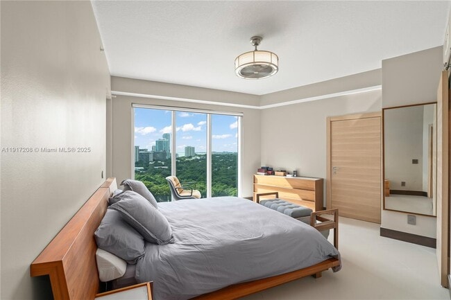 Building Photo - 60 SW 13th St