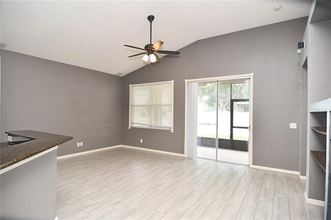 Building Photo - 27037 Palmbrook Ct