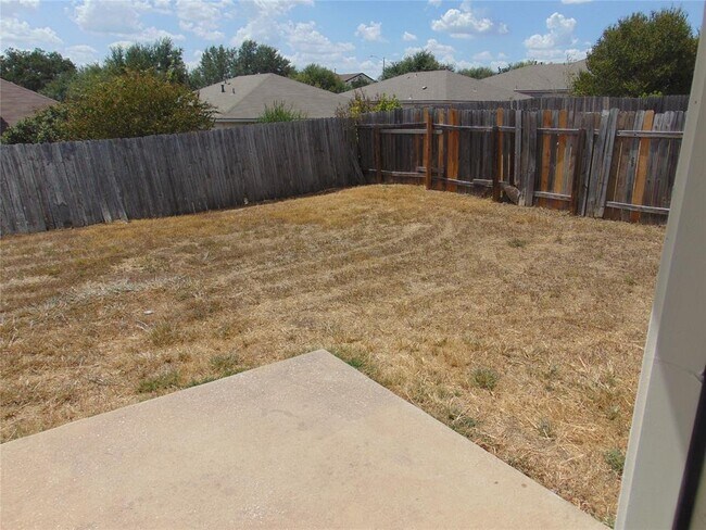 Building Photo - 15209 Bullace St