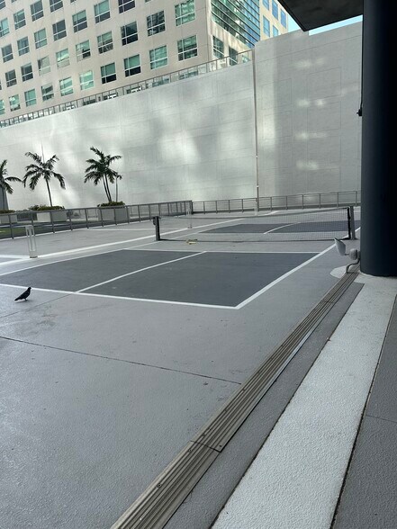 Building Photo - 690 SW 1st Ct