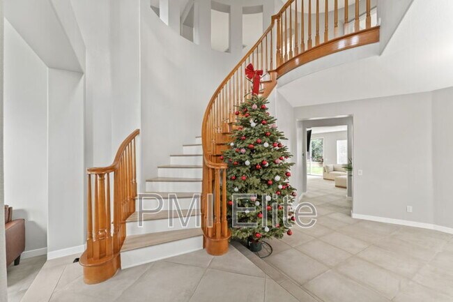 Building Photo - 28654 Silverking Trail