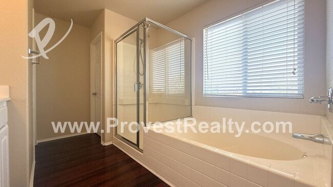Building Photo - 12436 Honeybear Ln