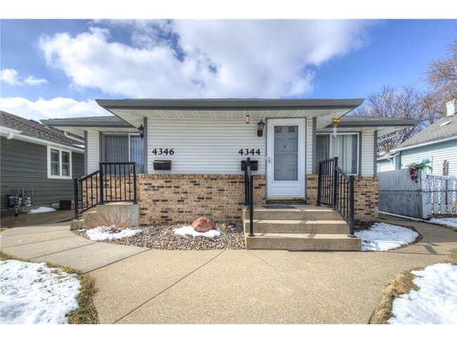 Building Photo - 4344 Chicago Ave