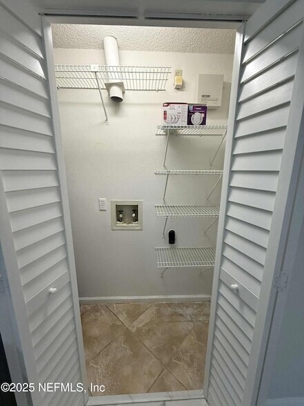 Building Photo - 8715 Belle Rive Blvd