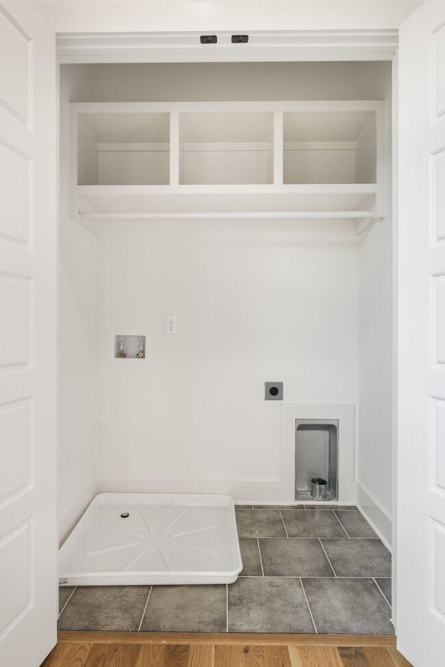 Building Photo - 111 Sadler Ct