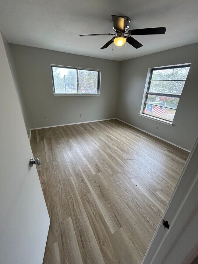 Building Photo - Experience the ultimate comfort of living ...